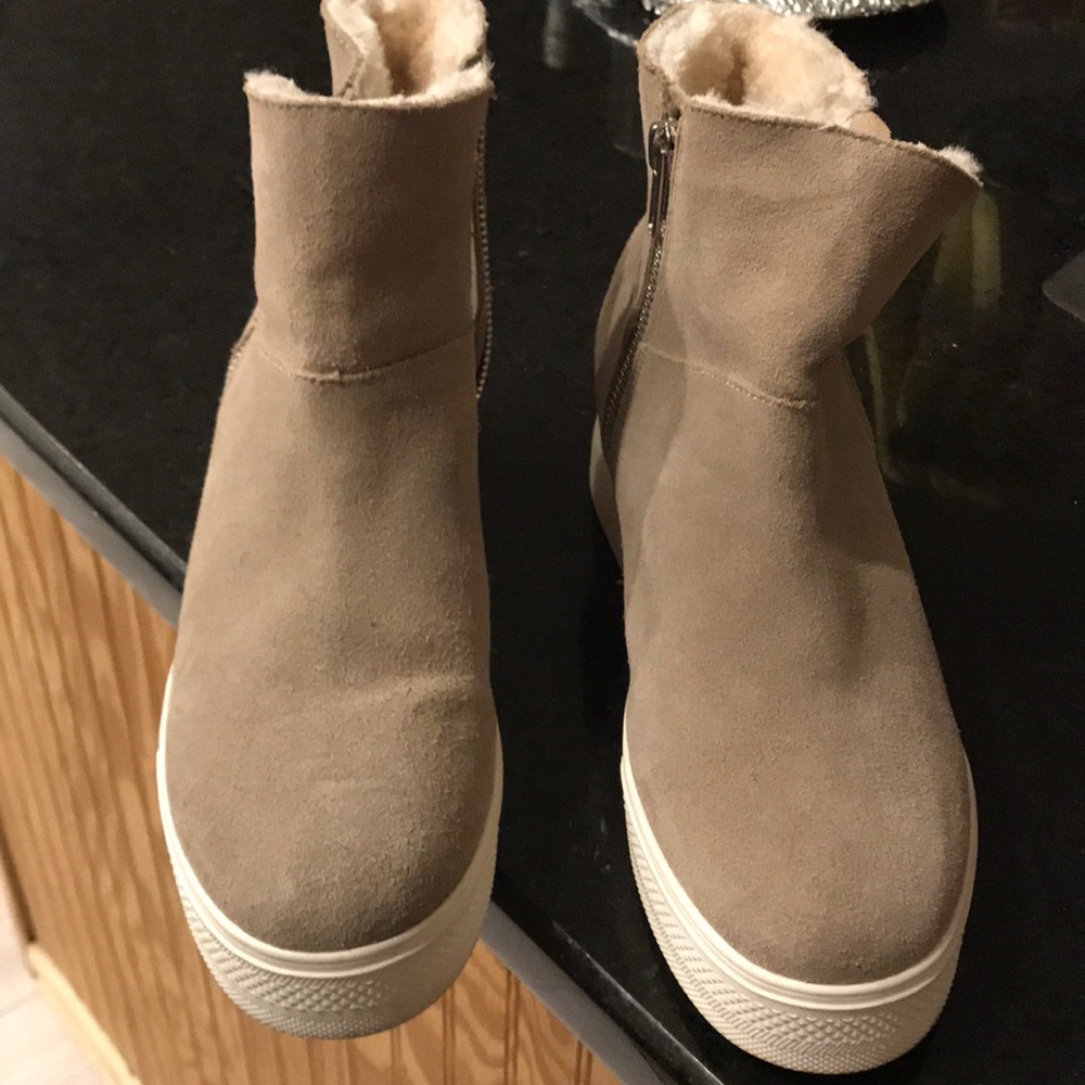 Steve Madden platform ankle boot